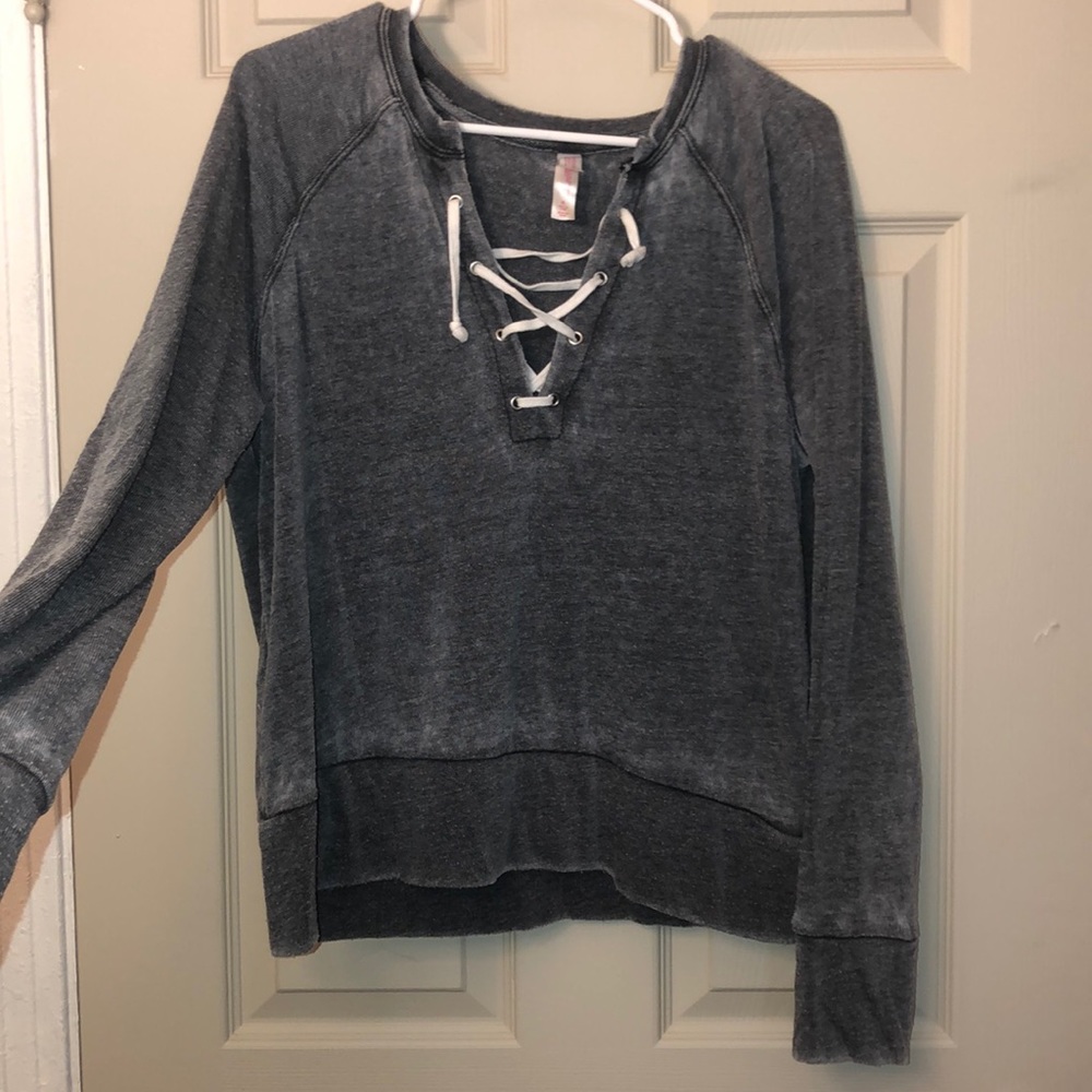 Laced v neck pull over